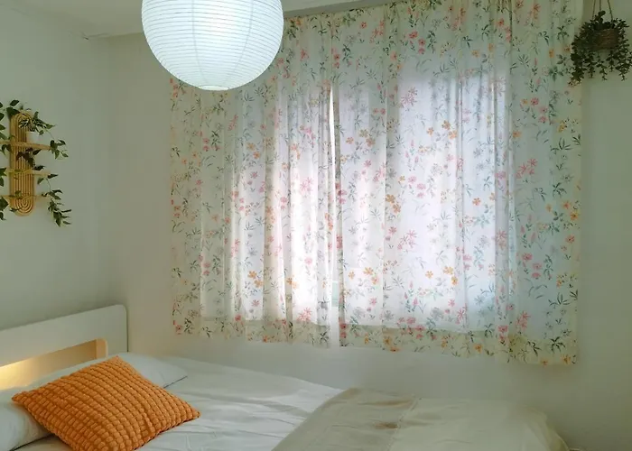 Ahyeon Ewha 3rooms 5beds House Apartment *