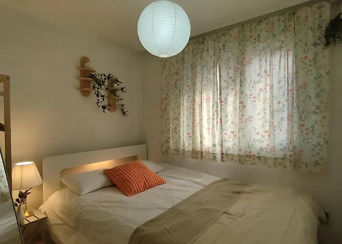 Ahyeon Ewha 3rooms 5beds House Apartment