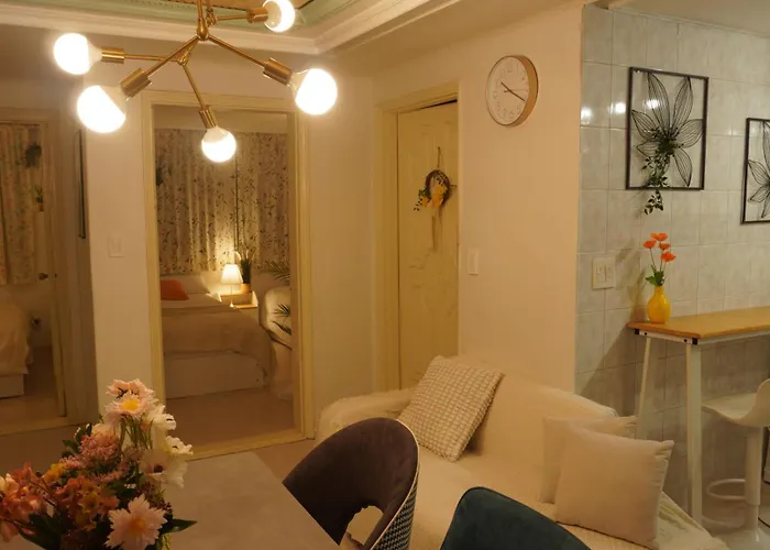 Apartment Ahyeon Ewha 3rooms 5beds House *