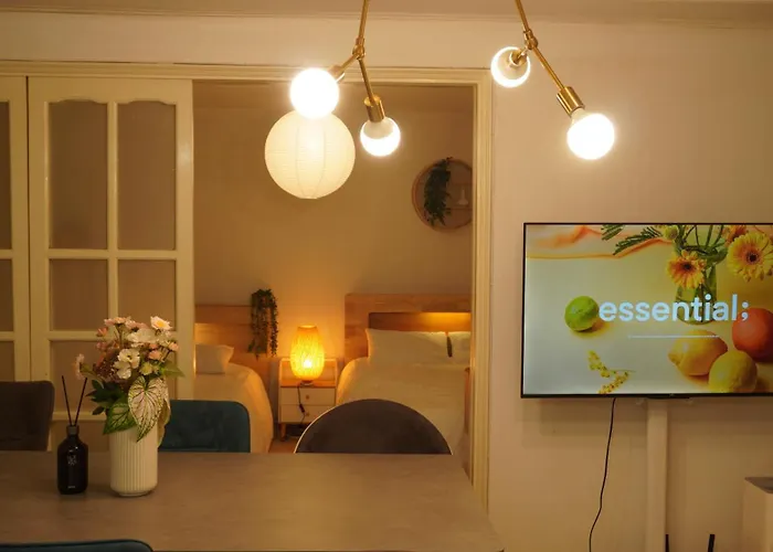 Apartment Ahyeon Ewha 3rooms 5beds House Seoul