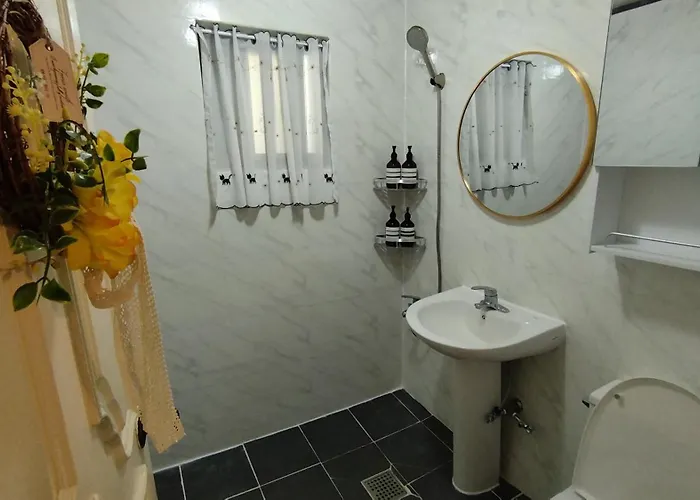 Ahyeon Ewha 3rooms 5beds House Apartment *