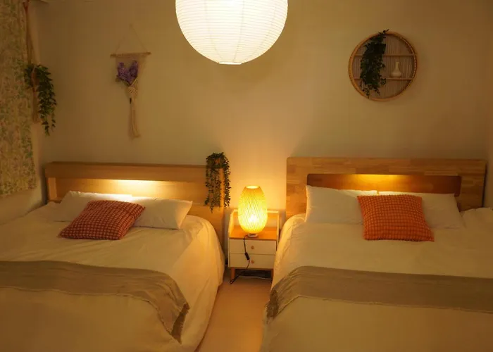 Ahyeon Ewha 3rooms 5beds House * Seoul