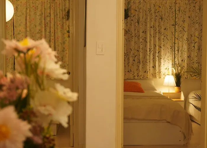 Ahyeon Ewha 3rooms 5beds House Apartment