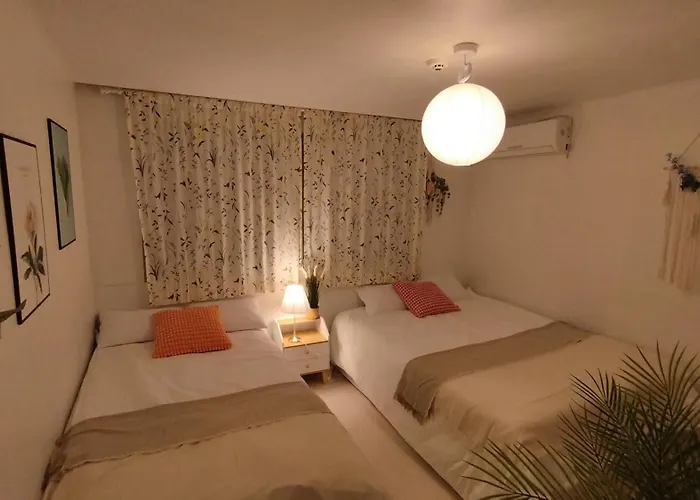 Apartment Ahyeon Ewha 3rooms 5beds House Seoul