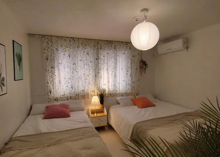 Apartment Ahyeon Ewha 3rooms 5beds House