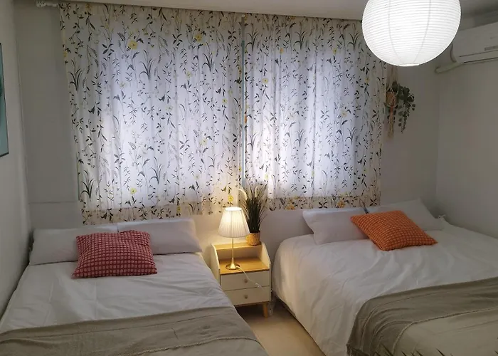 Ahyeon Ewha 3rooms 5beds House Apartment