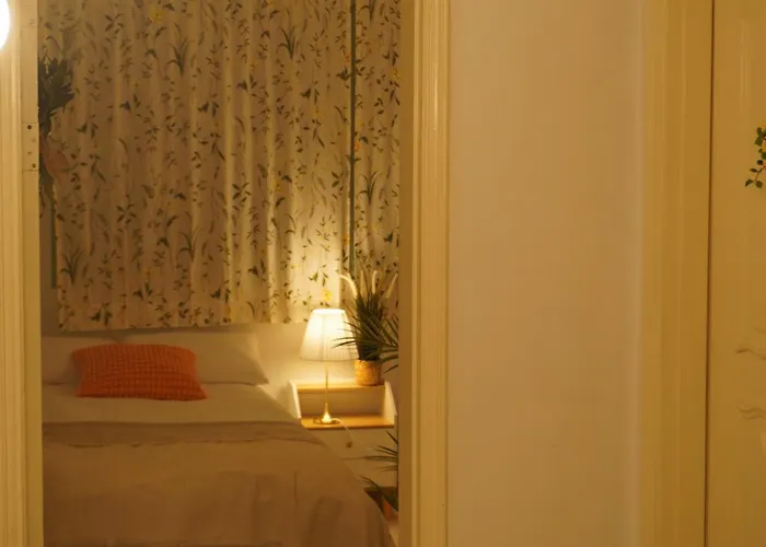 Ahyeon Ewha 3rooms 5beds House Apartment Seoul